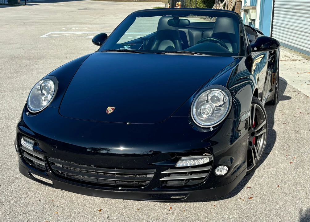 2013 Porsche 997 Turbo - Image 6 of 31