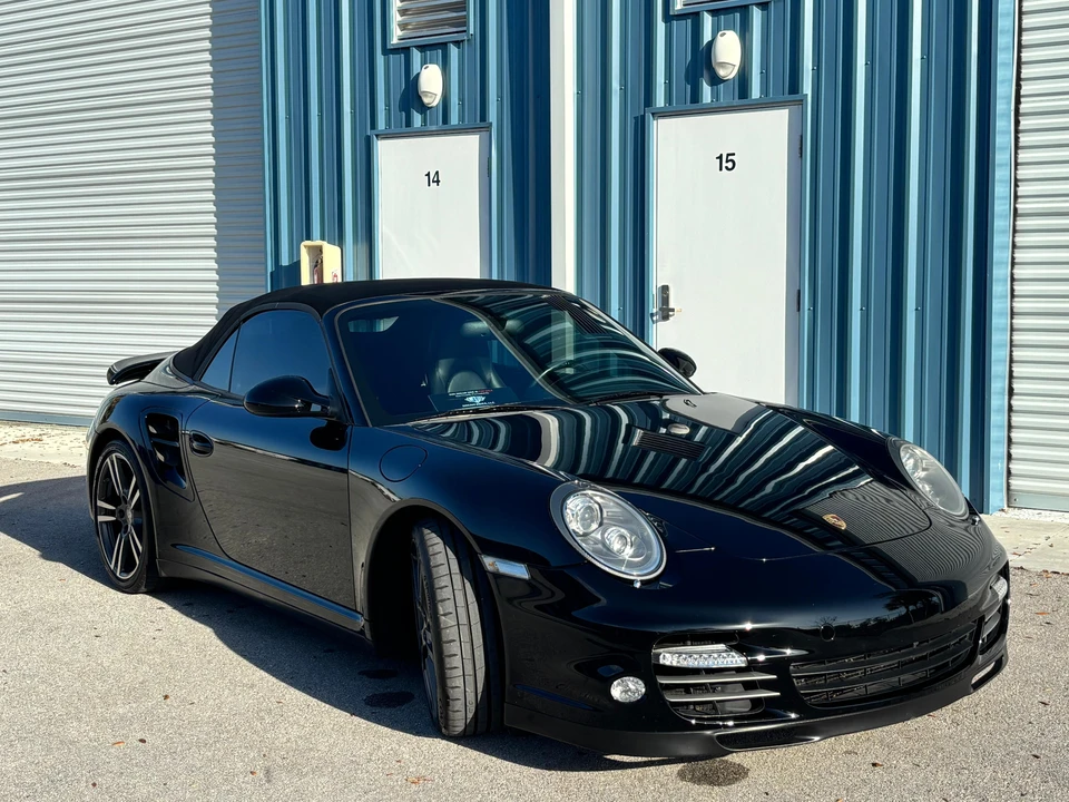 2013 Porsche 997 Turbo - Image 25 of 31
