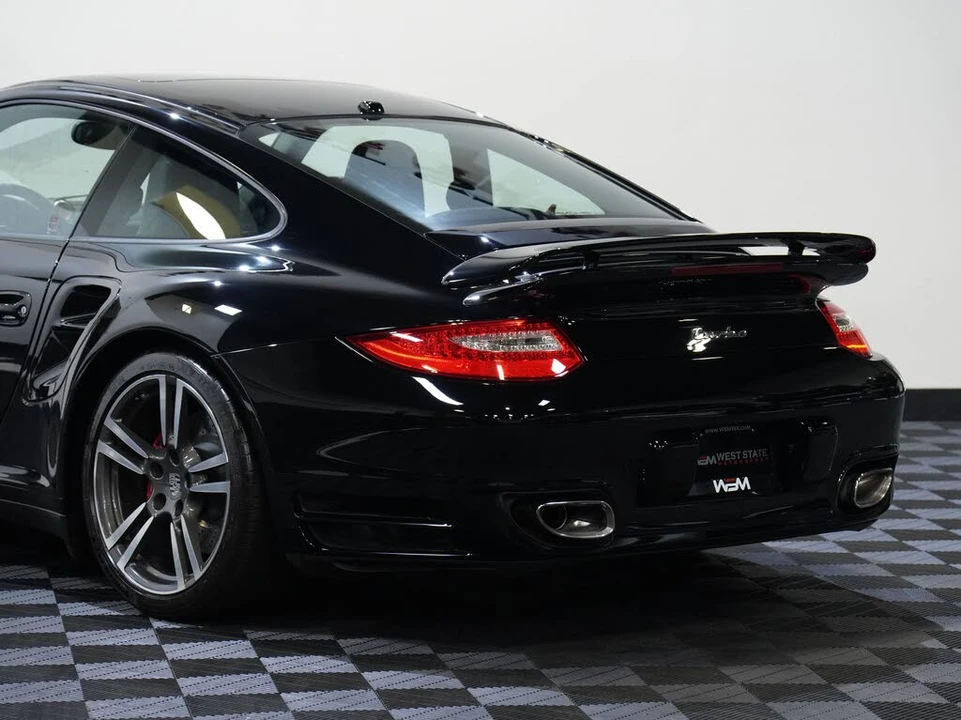 2013 Porsche 997 Turbo S - Image 16 of 31