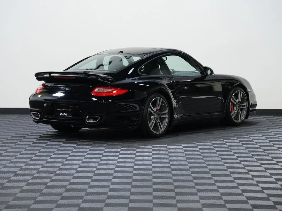 2013 Porsche 997 Turbo S - Image 6 of 31