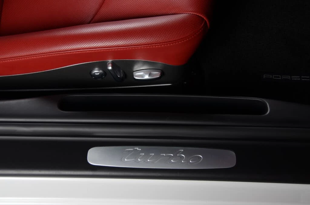 2013 Porsche 997 Turbo S - Image 25 of 31