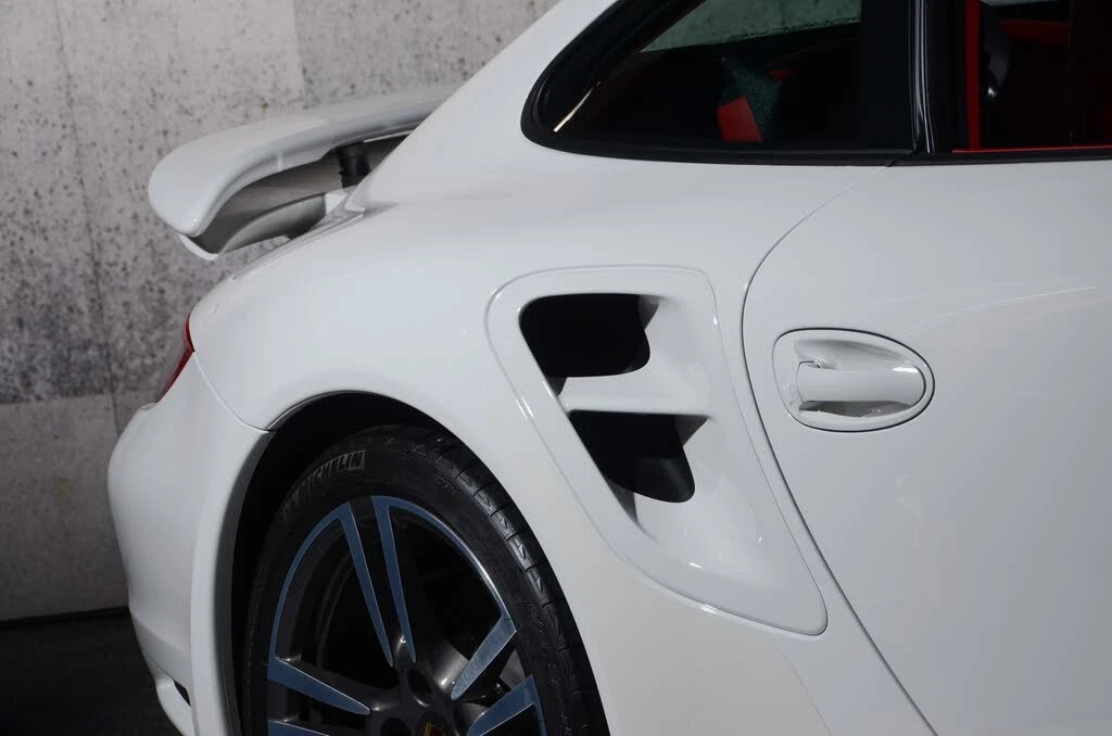 2013 Porsche 997 Turbo S - Image 7 of 31