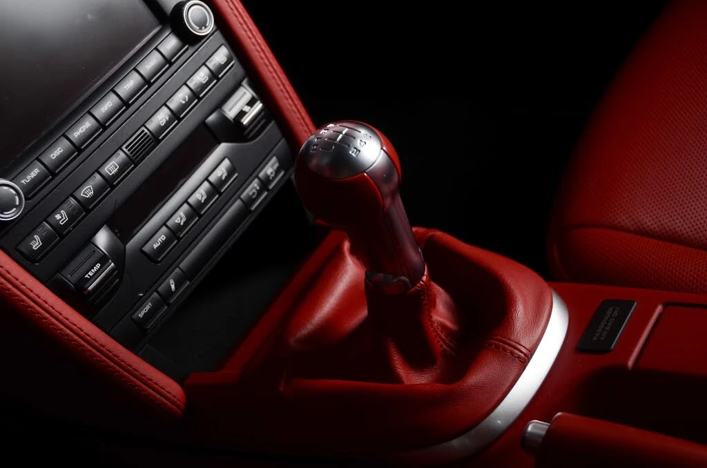 2013 Porsche 997 Turbo S - Image 15 of 31