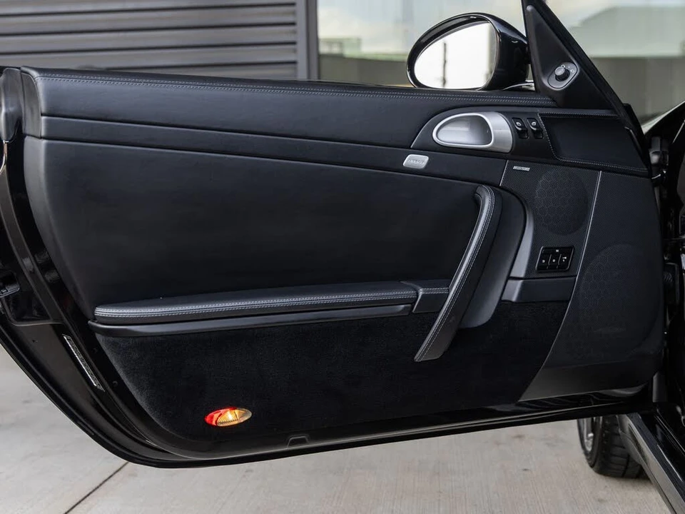 2013 Porsche 997 Turbo S - Image 24 of 31