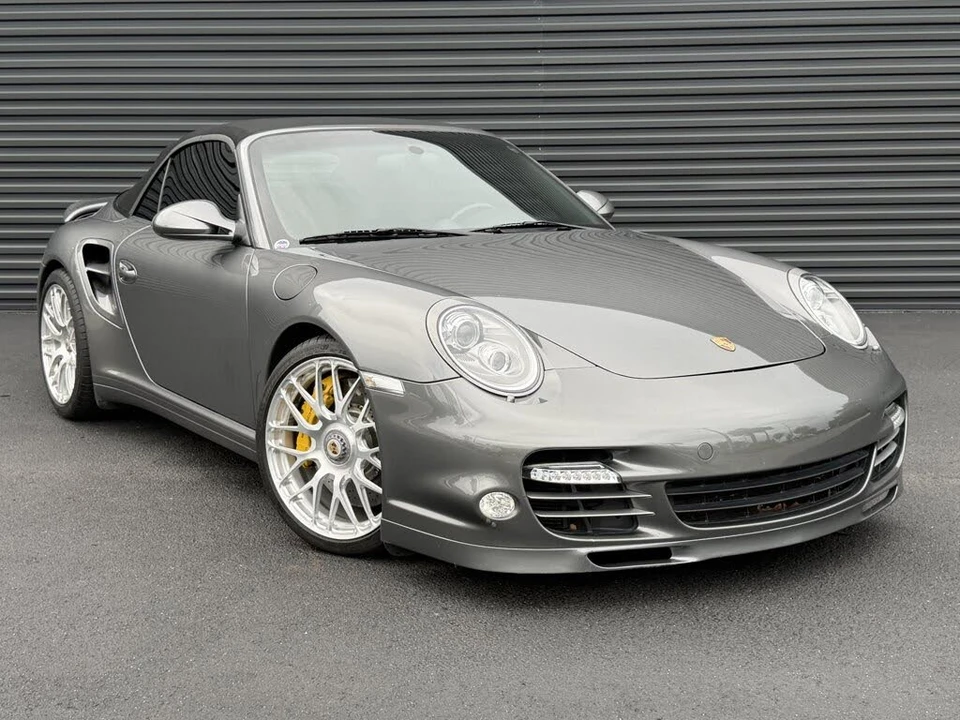 2013 Porsche 997 Turbo S - Image 7 of 19