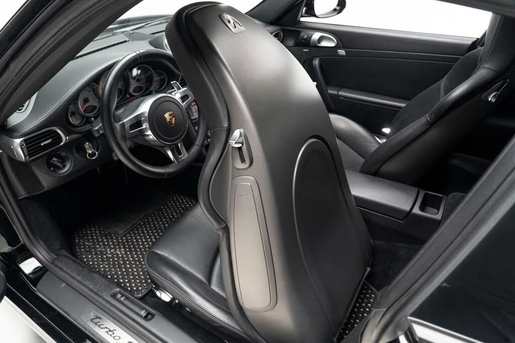 2013 Porsche 997 Turbo S - Image 15 of 31