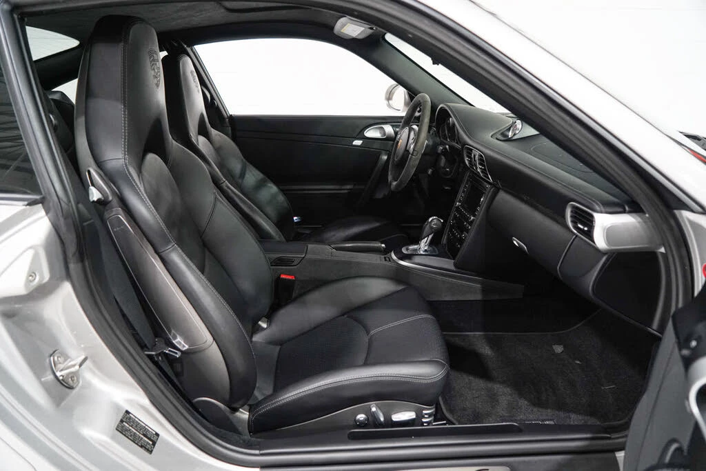 2013 Porsche 997 Turbo S - Image 14 of 31