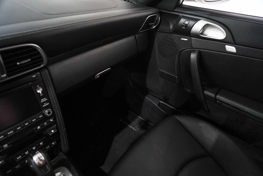 2013 Porsche 997 Turbo S - Image 13 of 31