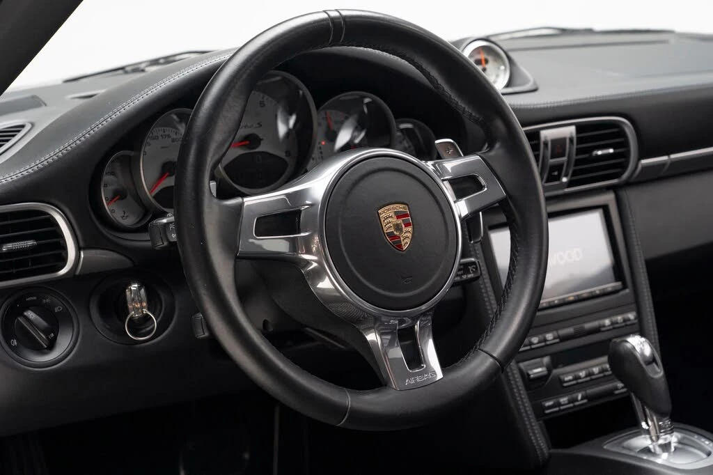 2013 Porsche 997 Turbo S - Image 19 of 31