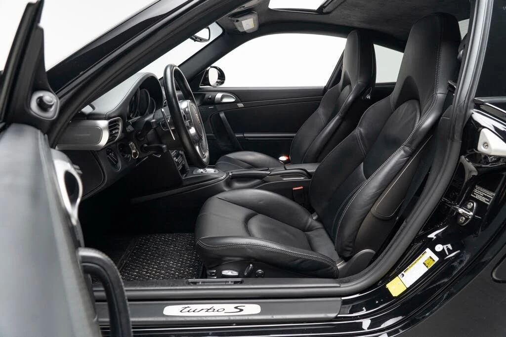 2013 Porsche 997 Turbo S - Image 14 of 31