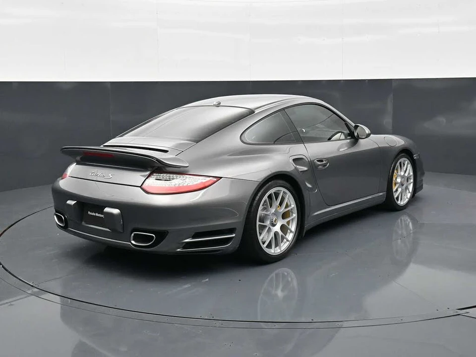 2013 Porsche 997 Turbo S - Image 27 of 31
