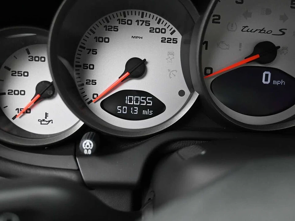 2013 Porsche 997 Turbo S - Image 11 of 31