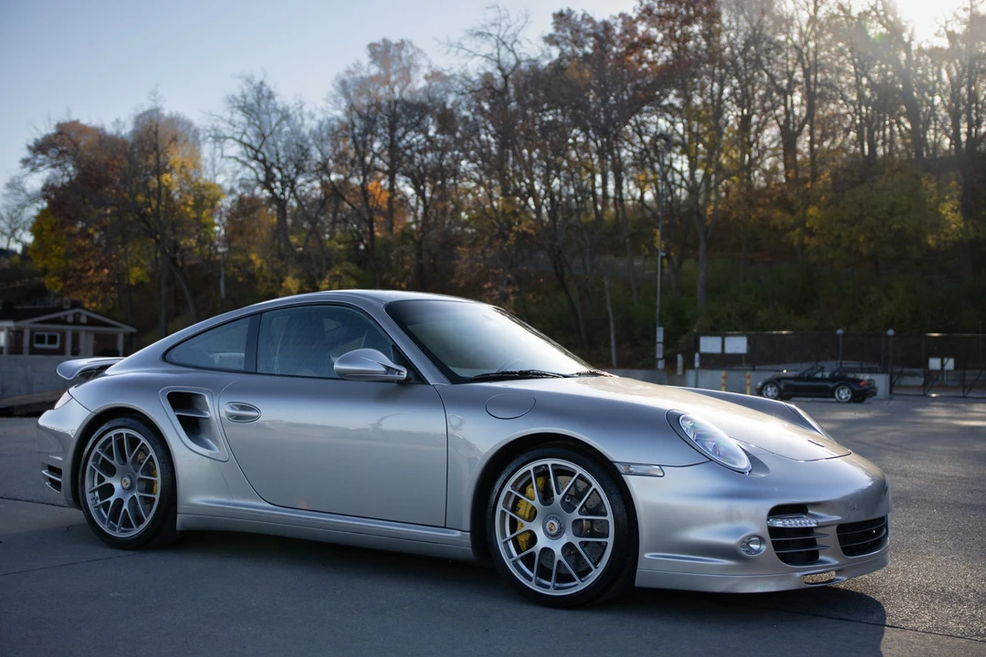 2013 Porsche 997 Turbo S - Image 13 of 31