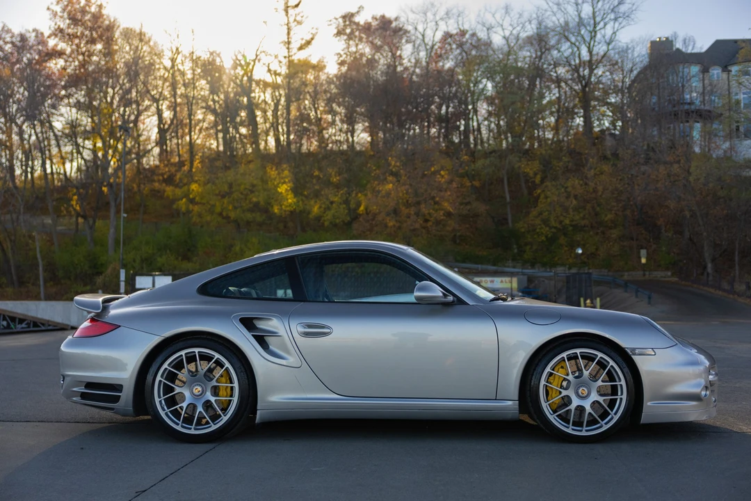 2013 Porsche 997 Turbo S - Image 12 of 31