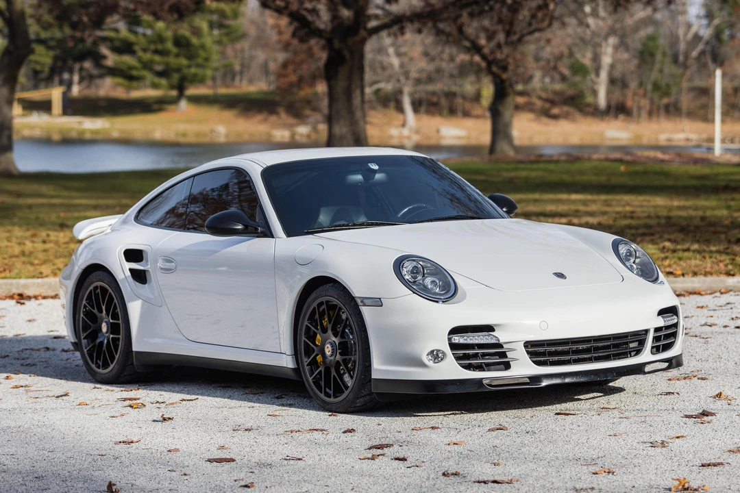 2013 Porsche 991 Turbo S - Image 9 of 31