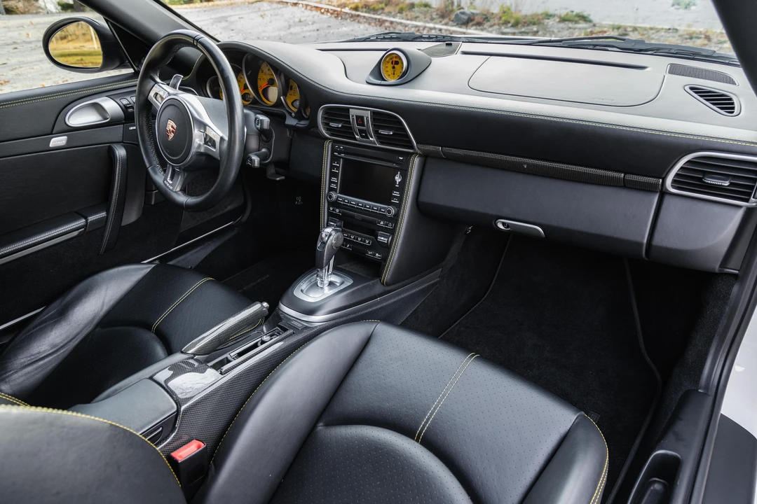 2013 Porsche 991 Turbo S - Image 25 of 31