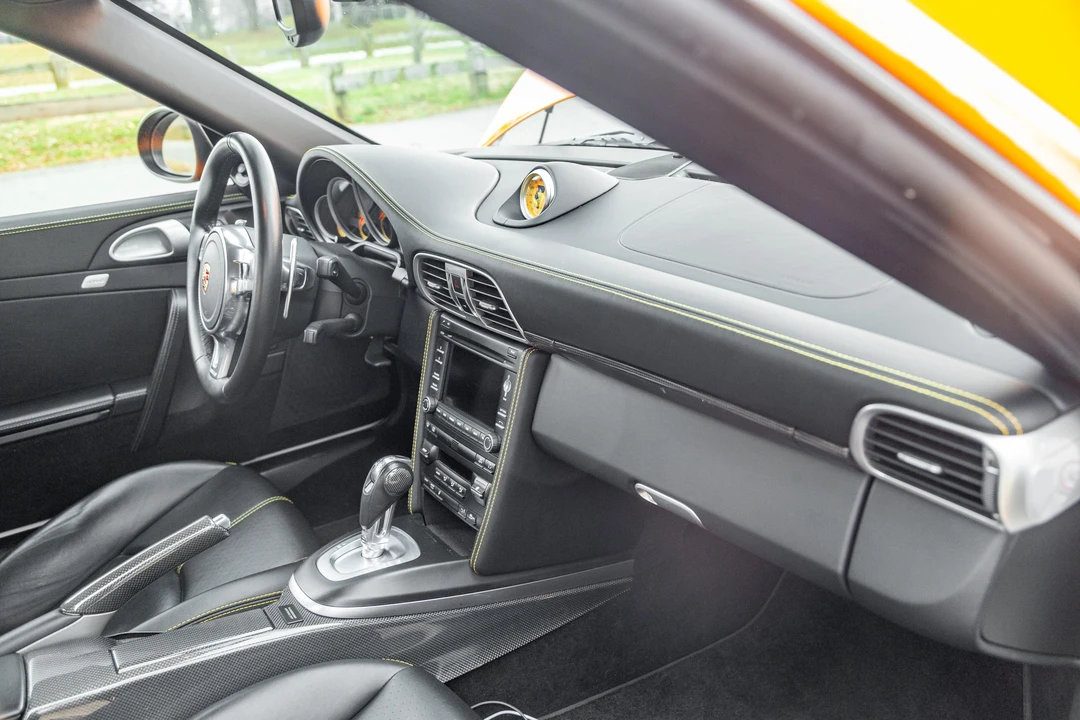2013 Porsche 997 Turbo - Image 28 of 31