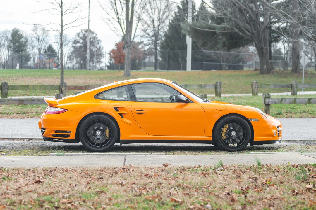 2013 Porsche 997 Turbo - Image 8 of 31