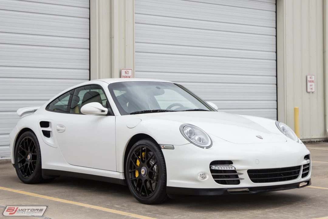 2013 Porsche 997 Turbo - Image 23 of 31