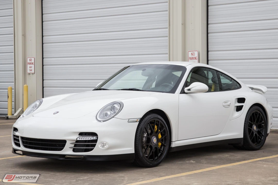 2013 Porsche 997 Turbo - Image 25 of 31