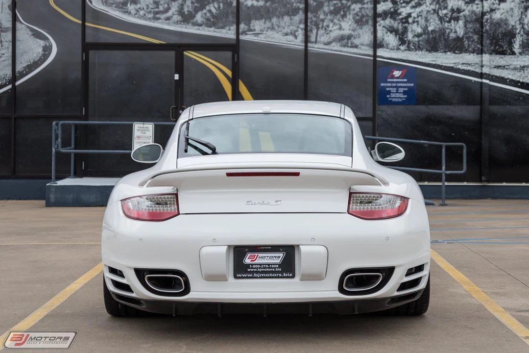 2013 Porsche 997 Turbo - Image 26 of 31