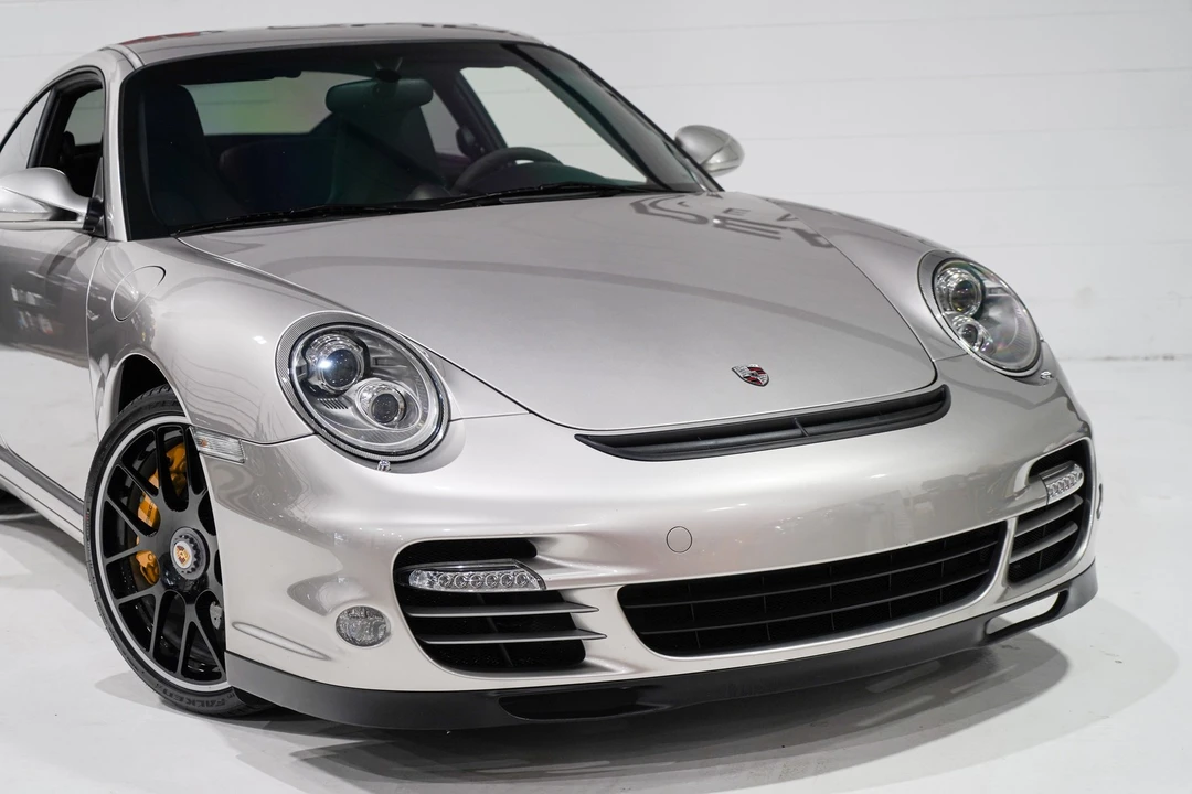 2013 Porsche 997 Turbo S - Image 24 of 31