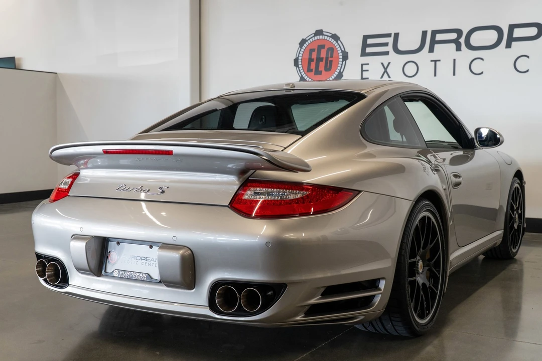 2013 Porsche 997 Turbo S - Image 19 of 31