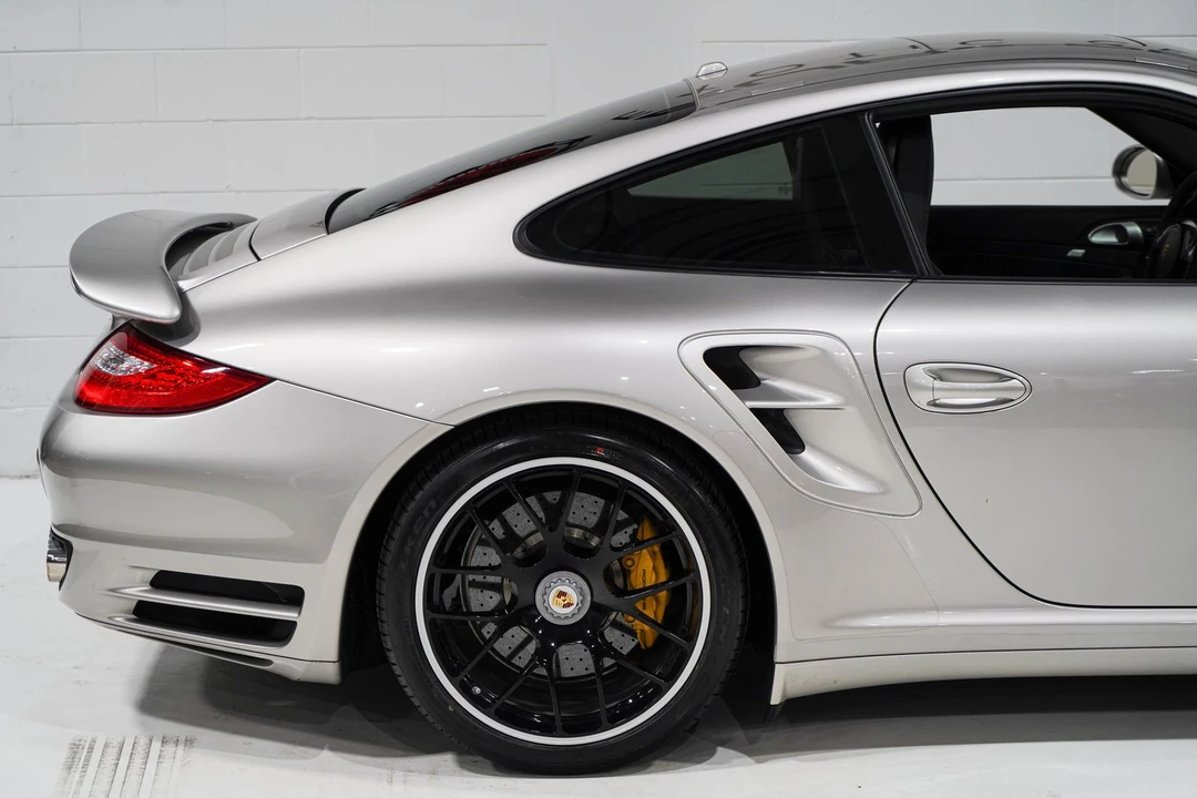 2013 Porsche 997 Turbo S - Image 20 of 31