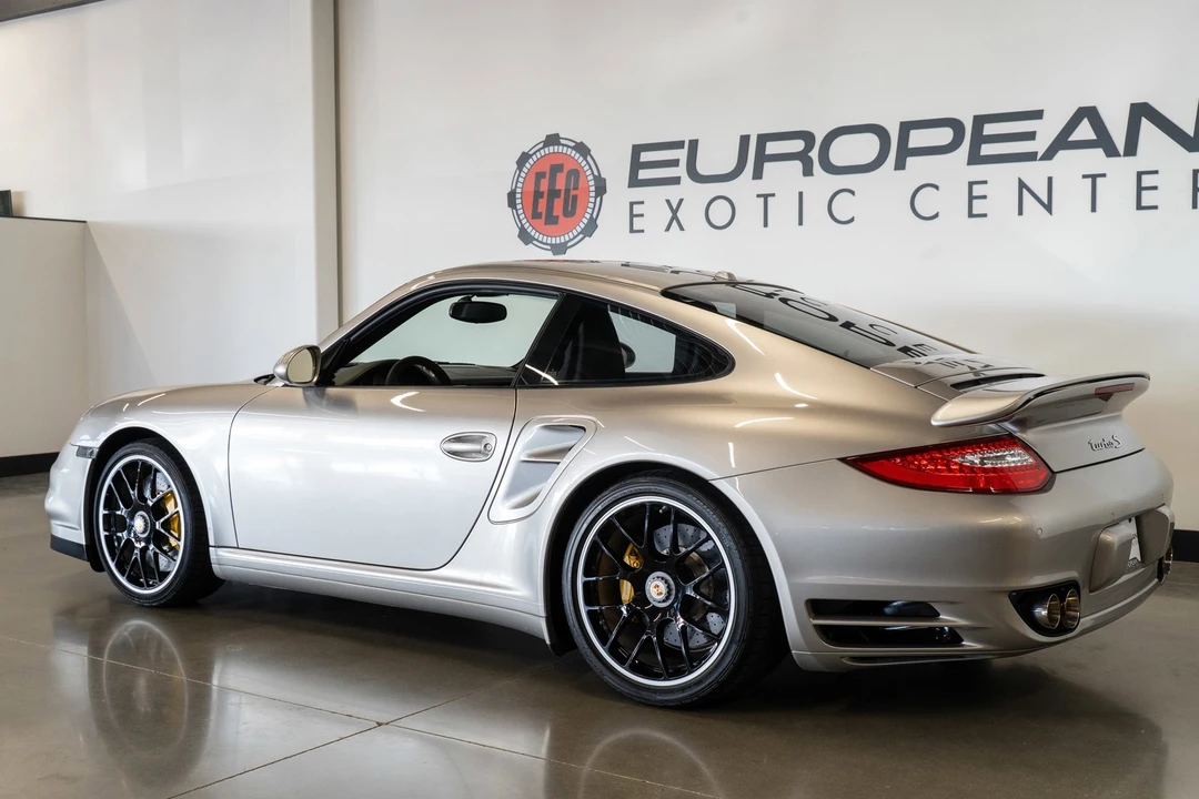 2013 Porsche 997 Turbo S - Image 24 of 31