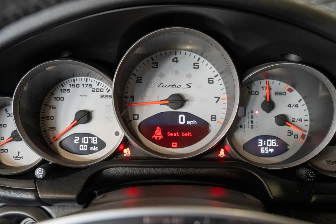 2013 Porsche 997 Turbo S - Image 16 of 31