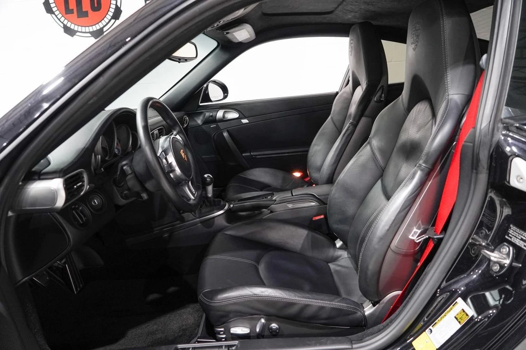 2013 Porsche 991 Turbo - Image 8 of 21