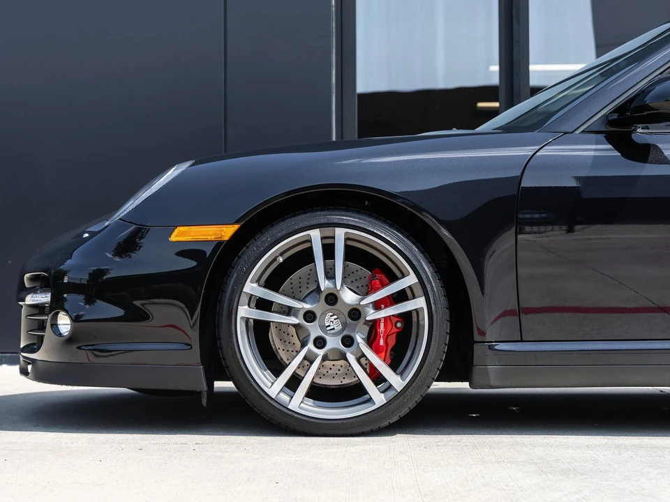 2013 Porsche 997 Turbo S - Image 13 of 31