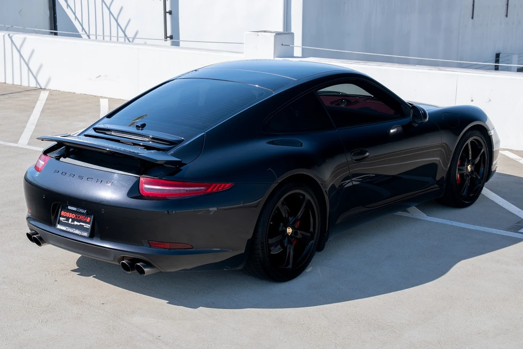 2013 Porsche 911 - Image 17 of 31