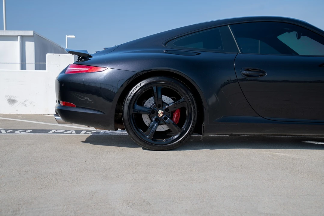 2013 Porsche 911 - Image 20 of 31
