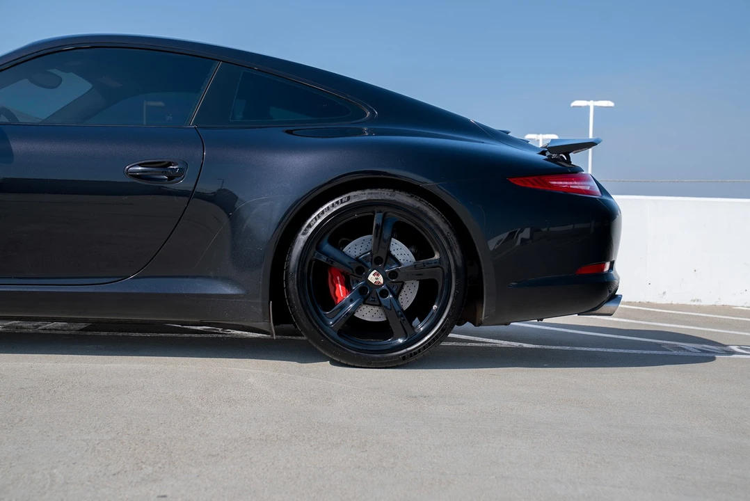 2013 Porsche 911 - Image 9 of 31