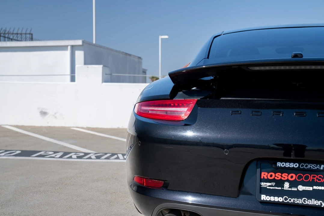 2013 Porsche 911 - Image 14 of 31