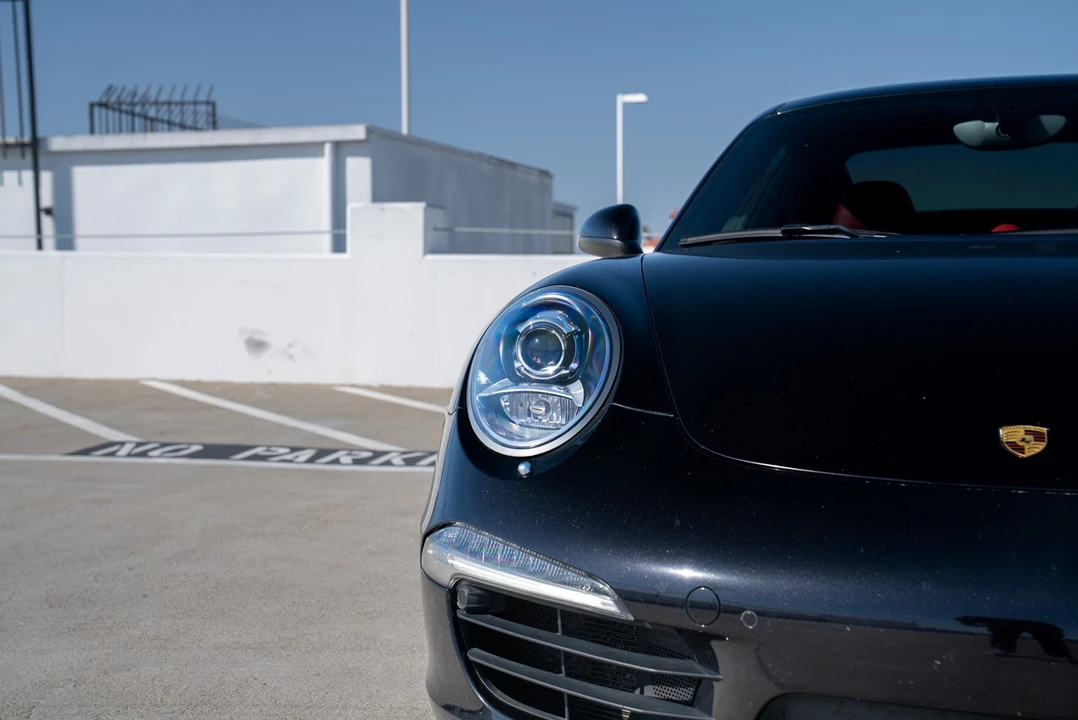 2013 Porsche 911 - Image 26 of 31