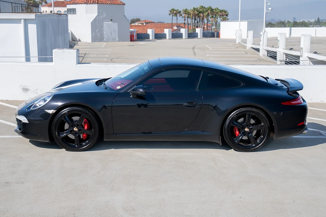2013 Porsche 911 - Image 7 of 31