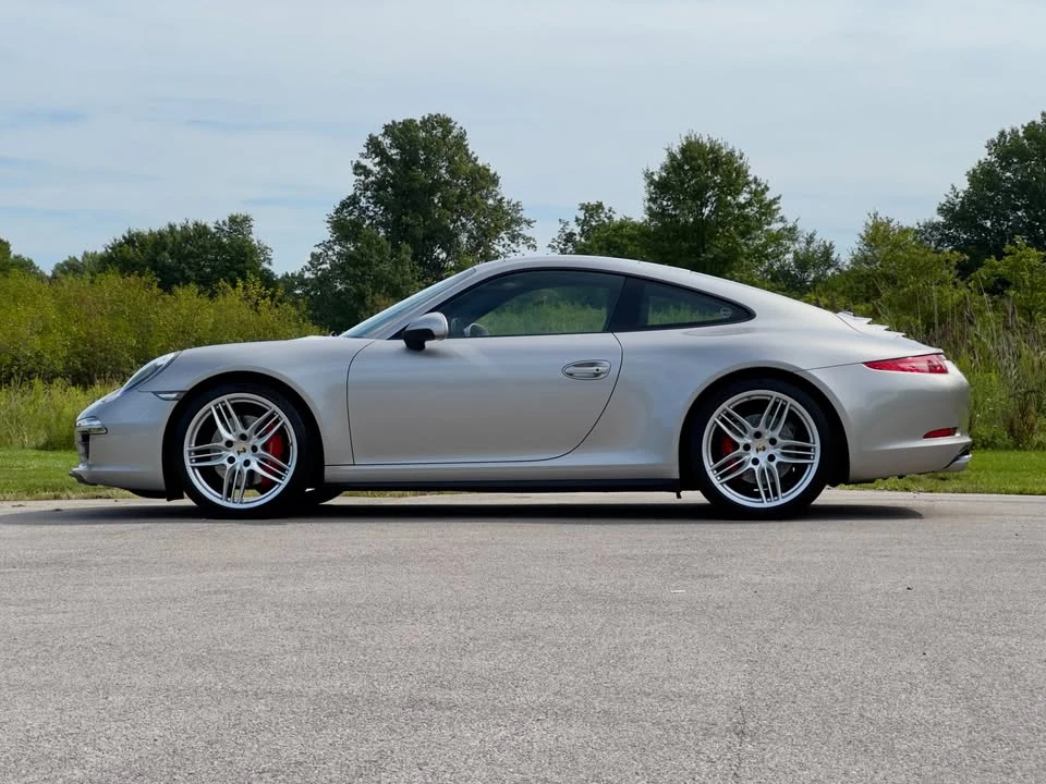 2013 Porsche 911 - Image 2 of 20