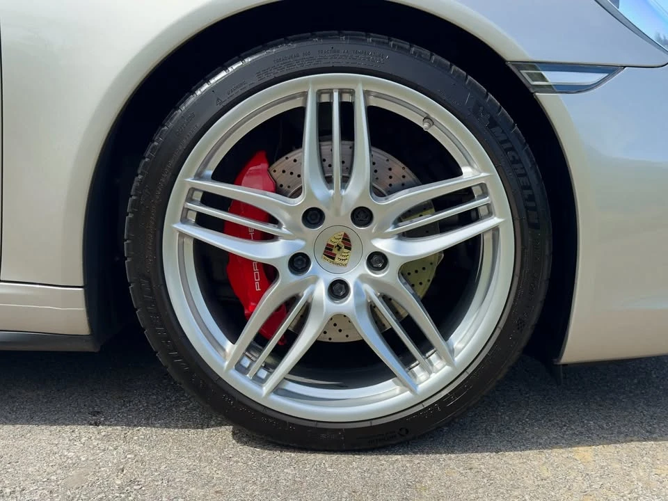 2013 Porsche 911 - Image 16 of 20