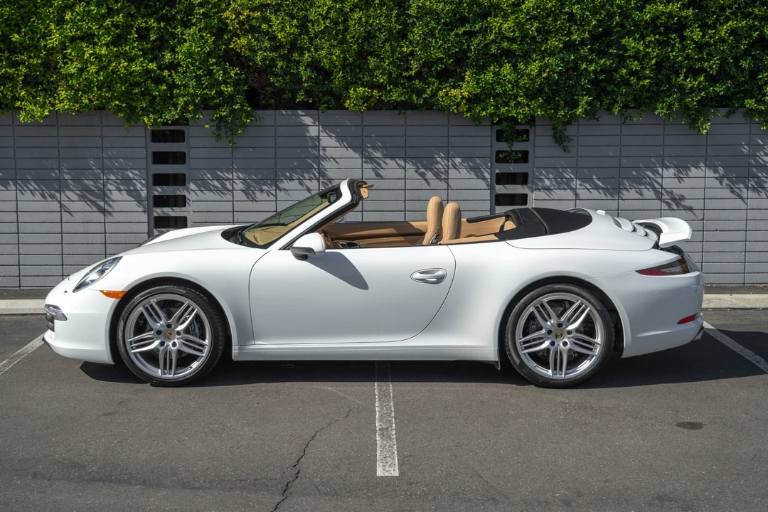 2013 Porsche 991 Carrera - Image 10 of 21