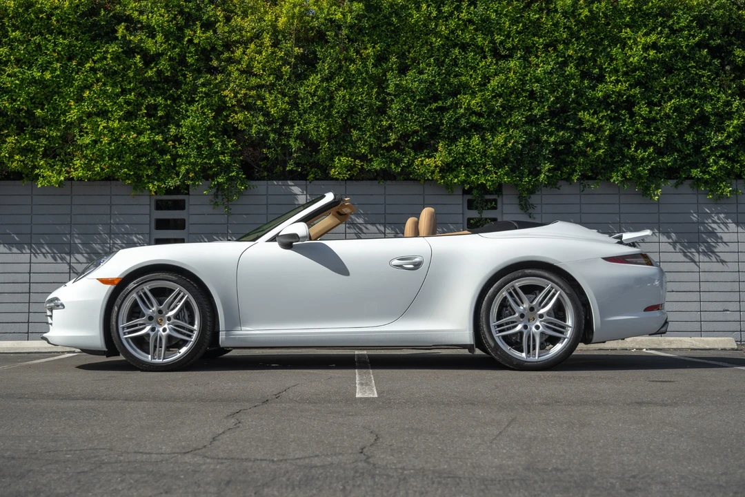 2013 Porsche 991 Carrera - Image 11 of 21
