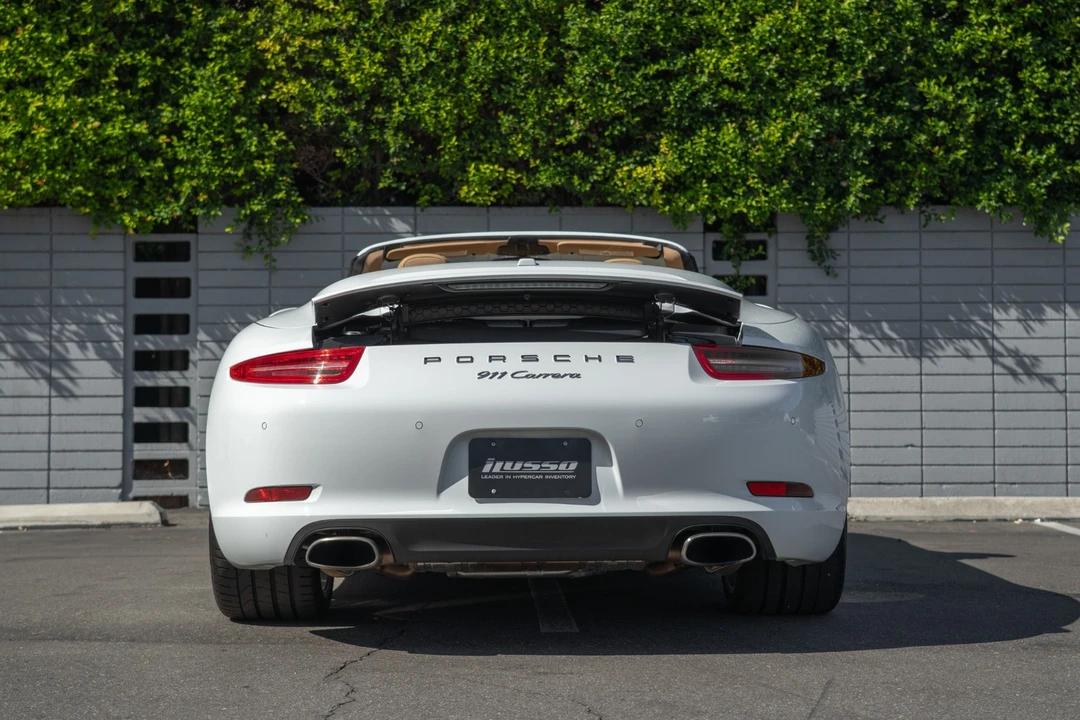 2013 Porsche 991 Carrera - Image 17 of 21