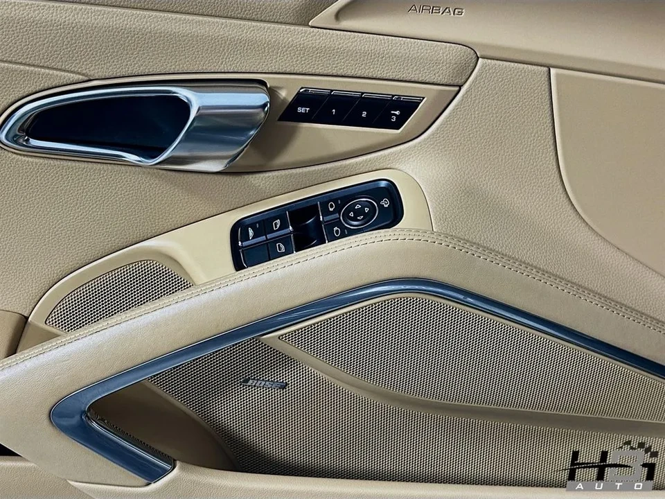 2013 Porsche 911 - Image 15 of 28