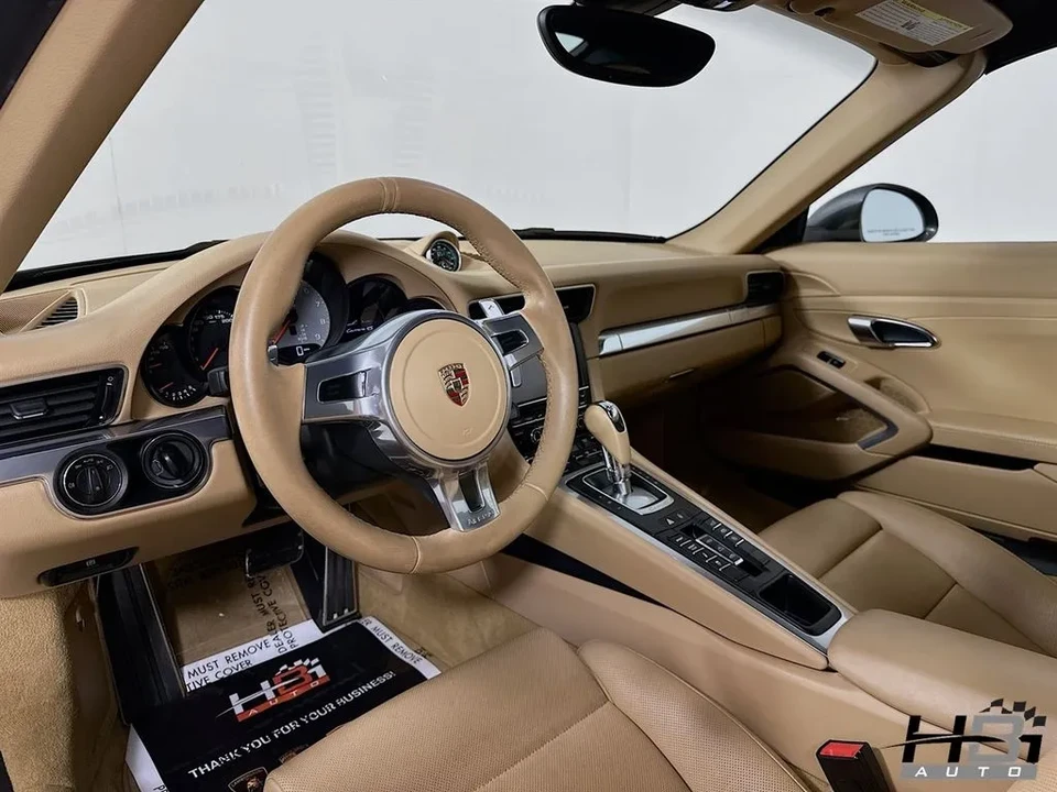 2013 Porsche 911 - Image 11 of 28