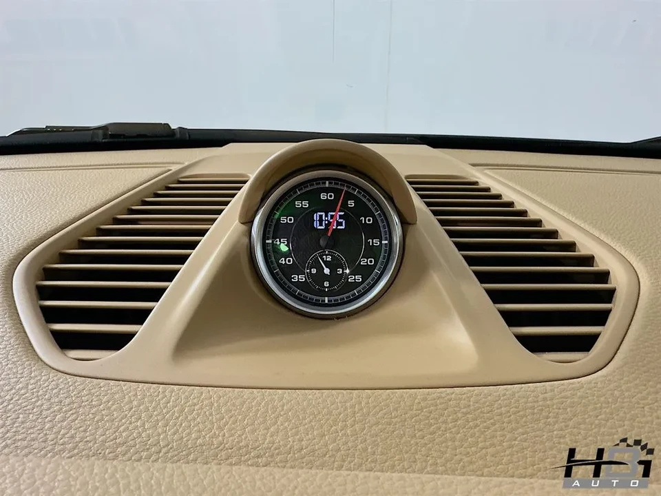 2013 Porsche 911 - Image 20 of 28