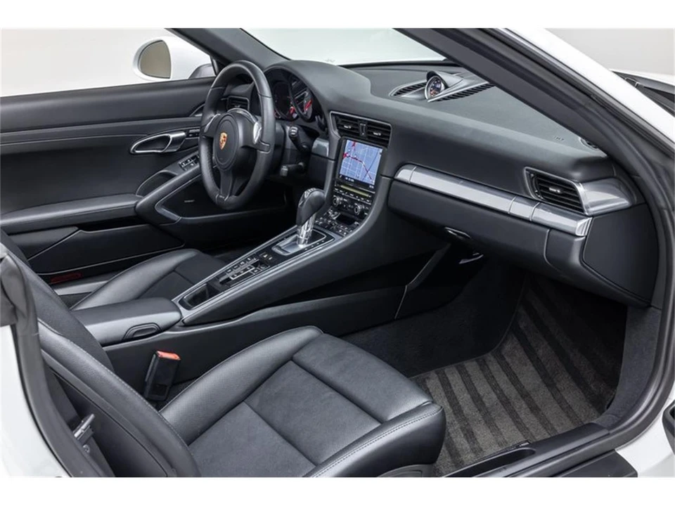 2013 Porsche 991 Carrera - Image 17 of 31