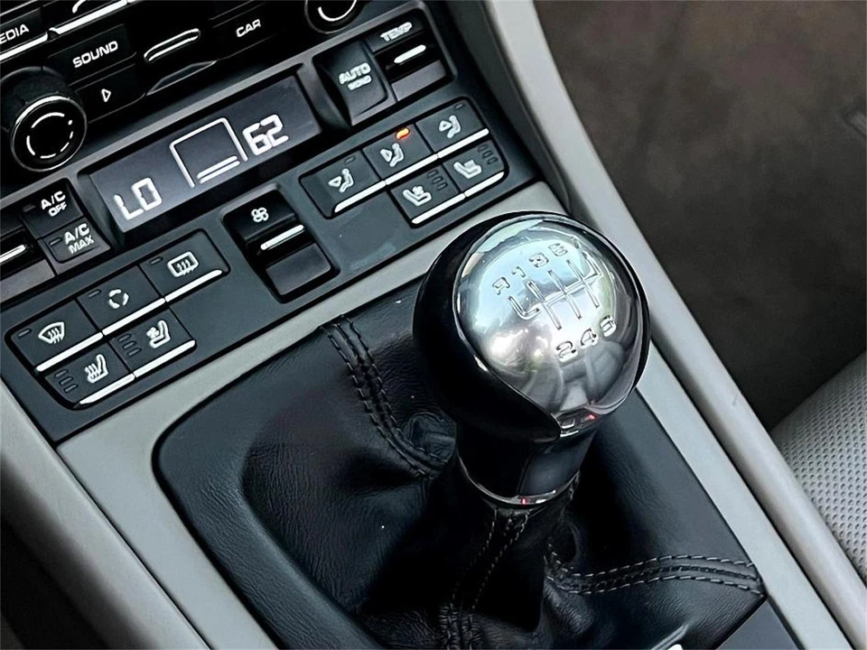 2013 Porsche 911 - Image 5 of 31