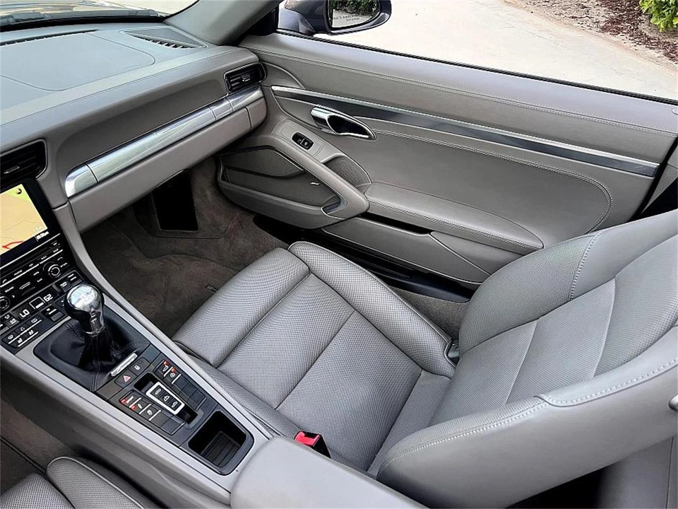 2013 Porsche 911 - Image 8 of 31