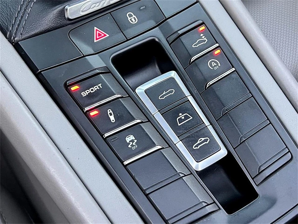 2013 Porsche 911 - Image 6 of 31